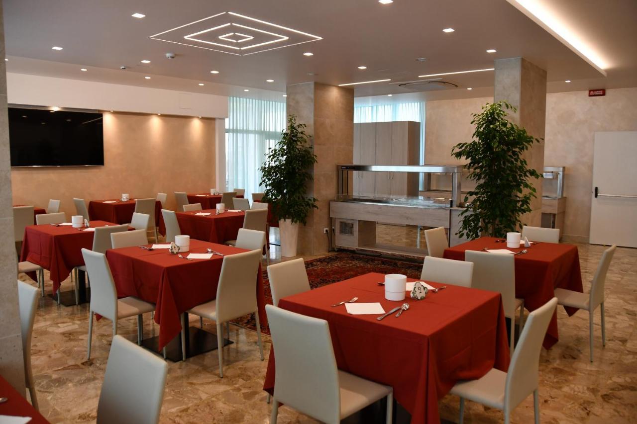 Hotel Playa Bibione Ngoại thất bức ảnh